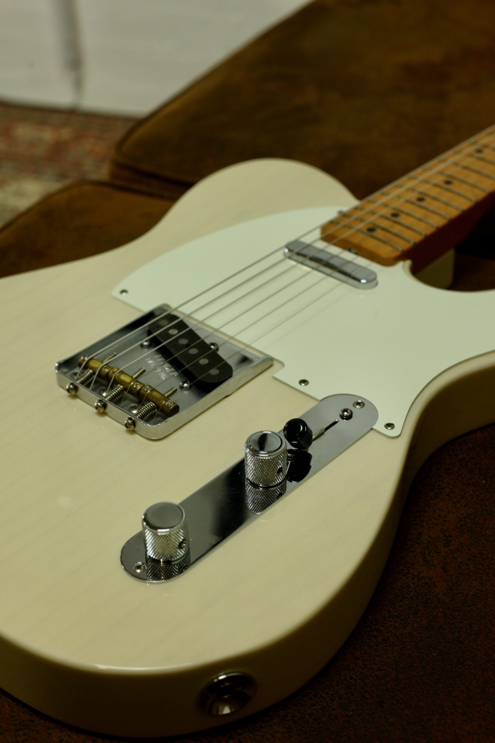 Fender Classic Player Baja Telecaster 2013 | Blonde