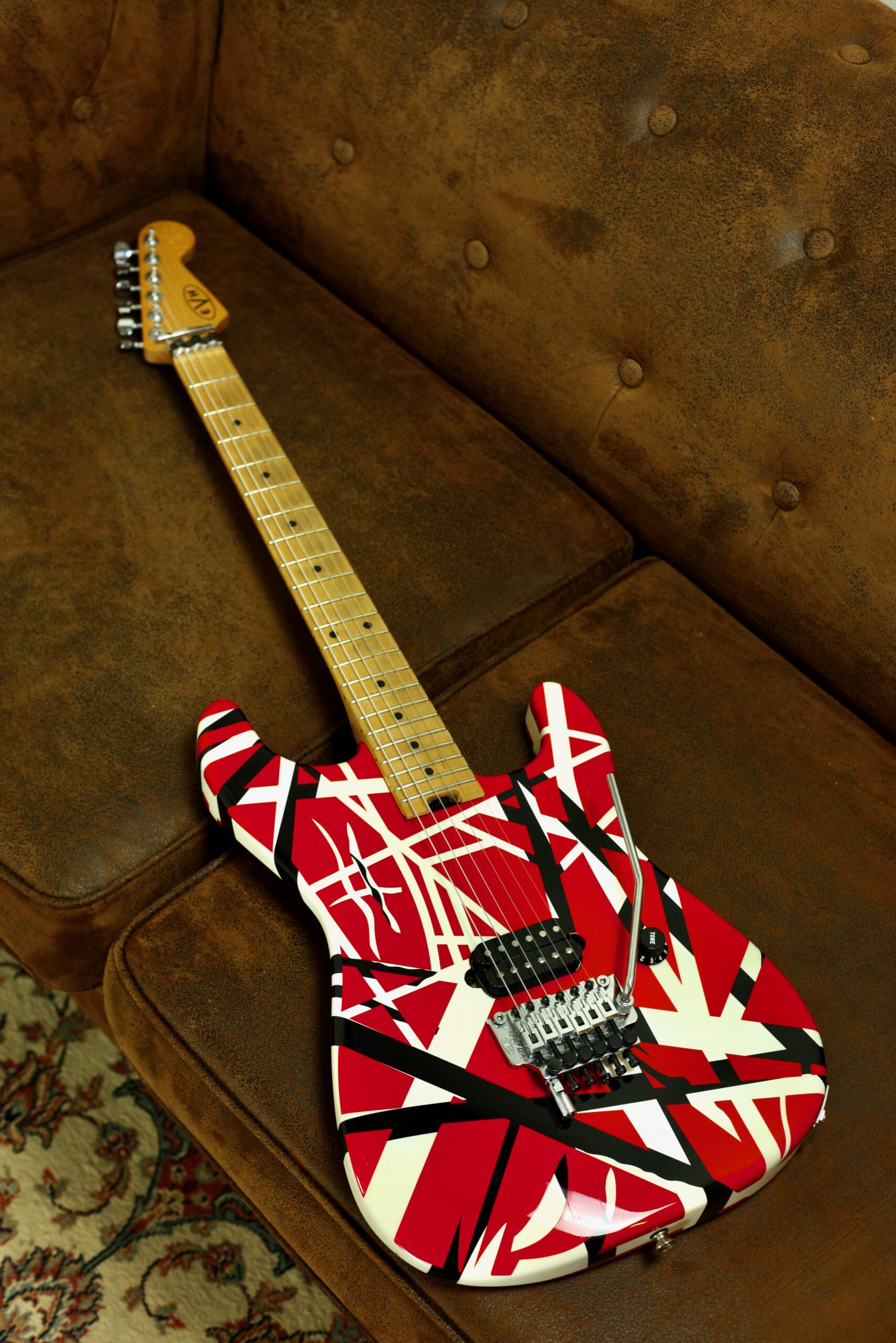 EVH Stripe Series | Red Black