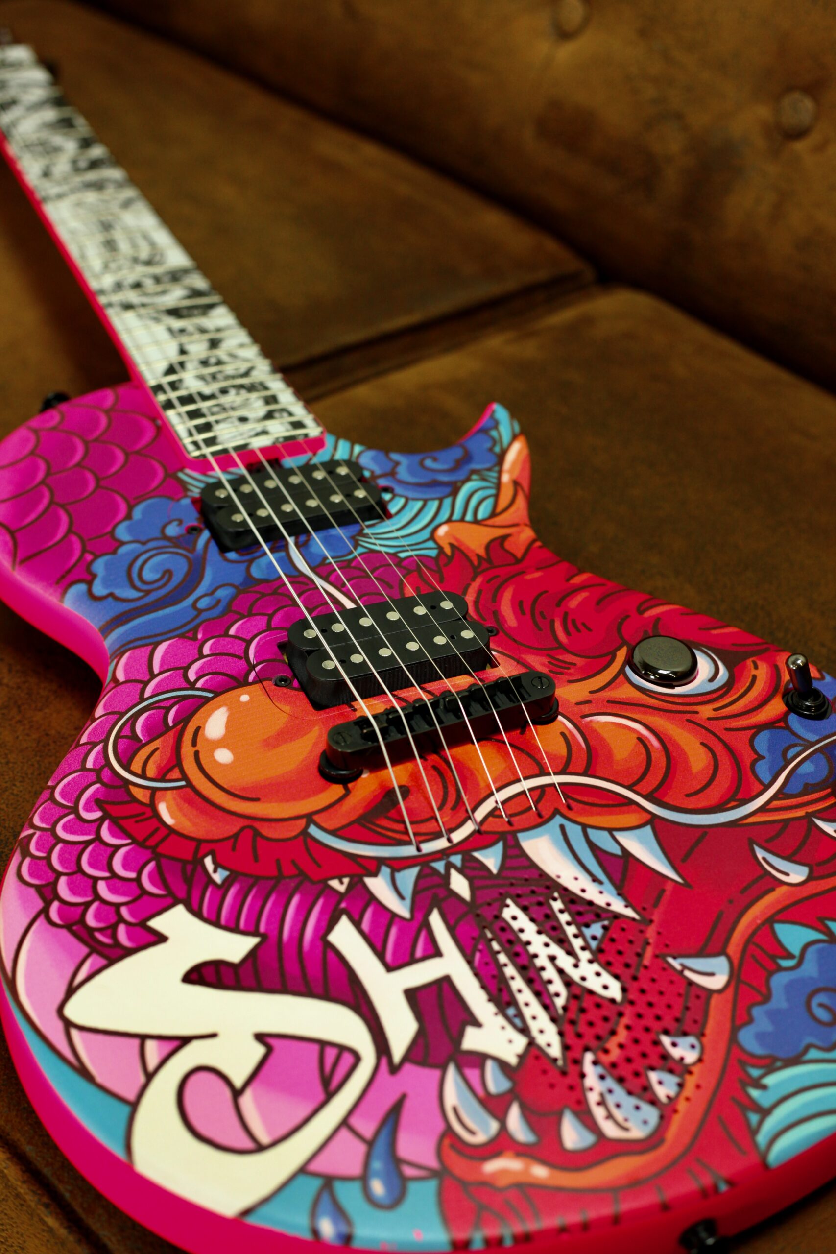 Enya Shinichi Kobayashi Signature Loong Nova Go Sonic | Pink