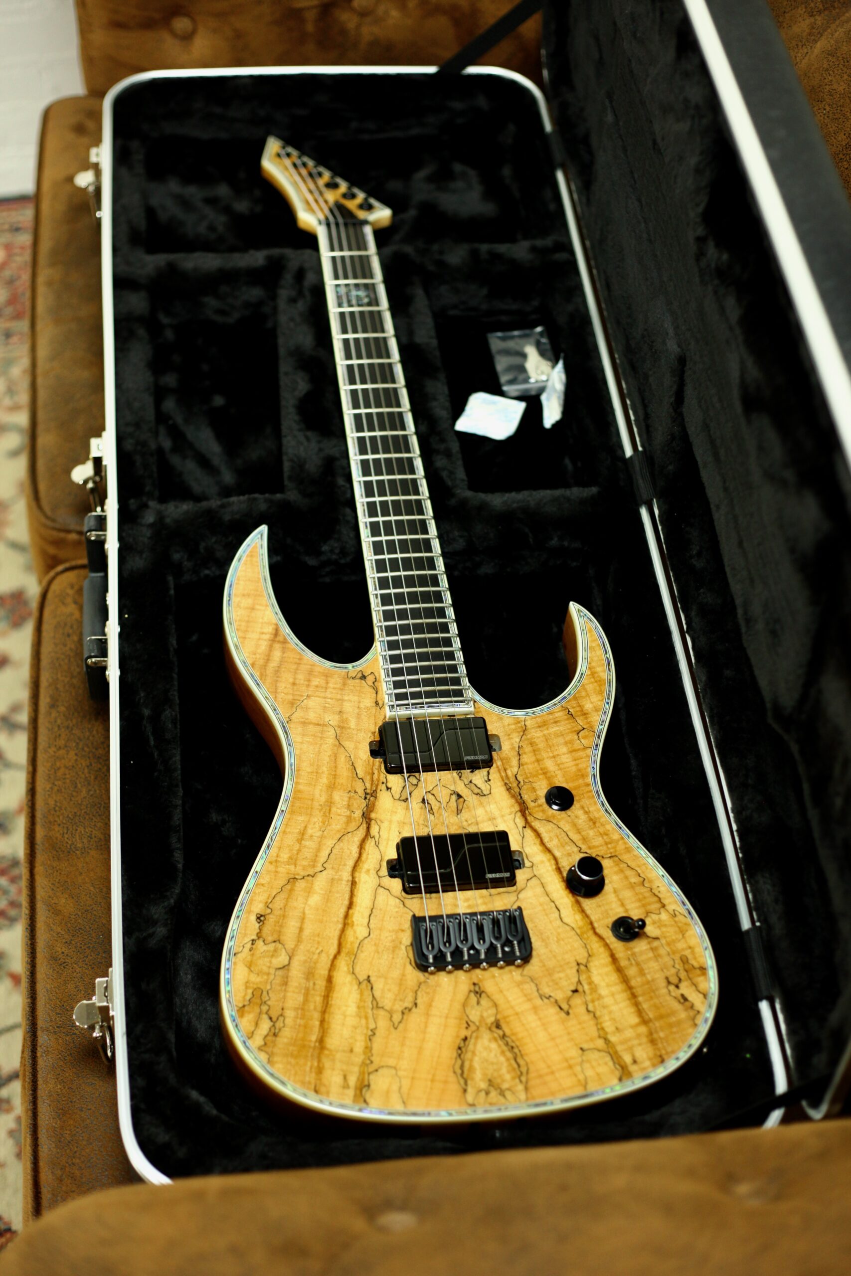 BC Rich Shredzilla Prophecy Exotic | Transparent