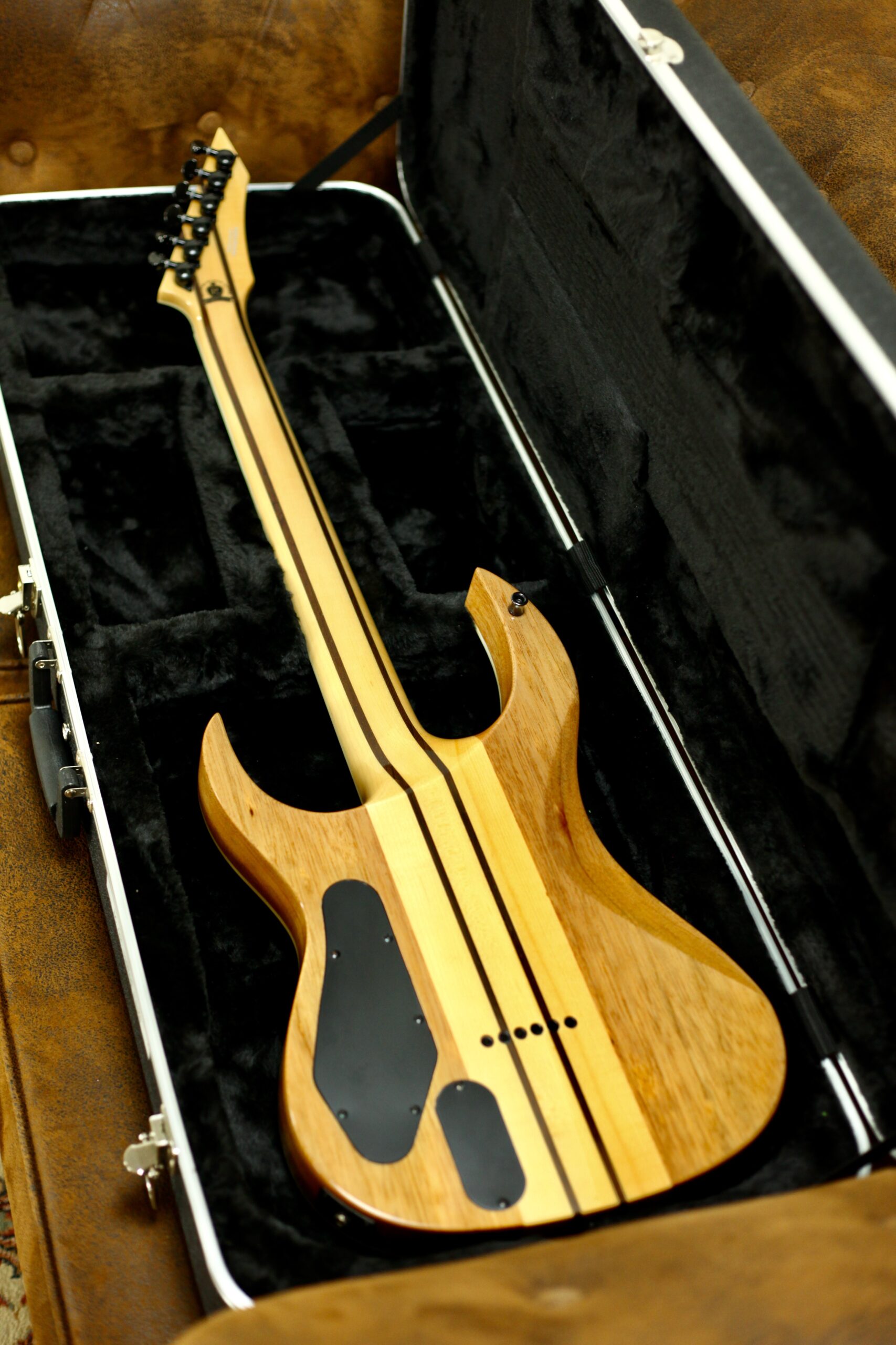 BC Rich Shredzilla Prophecy Exotic | Transparent