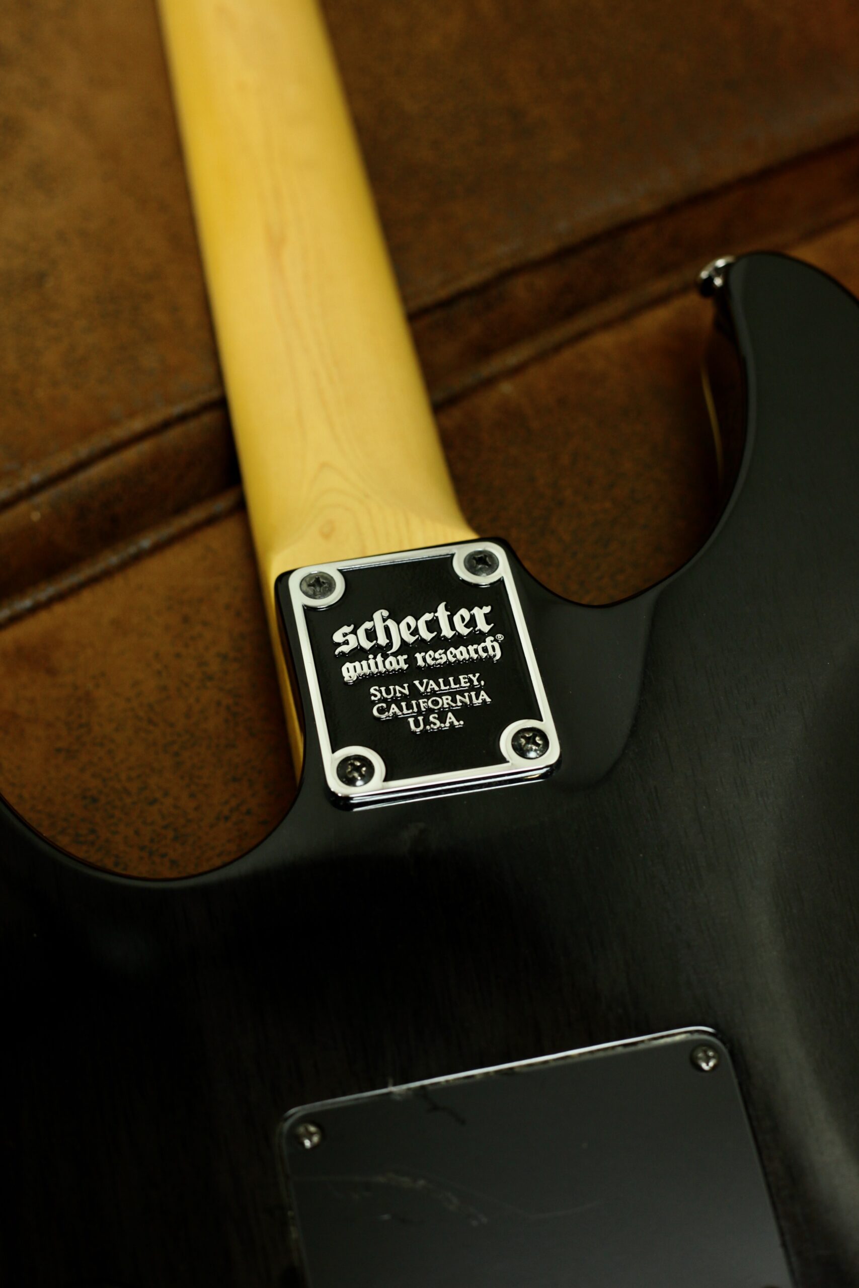 Schecter Omen Extreme 6 Floyd Rose | See Thru Black