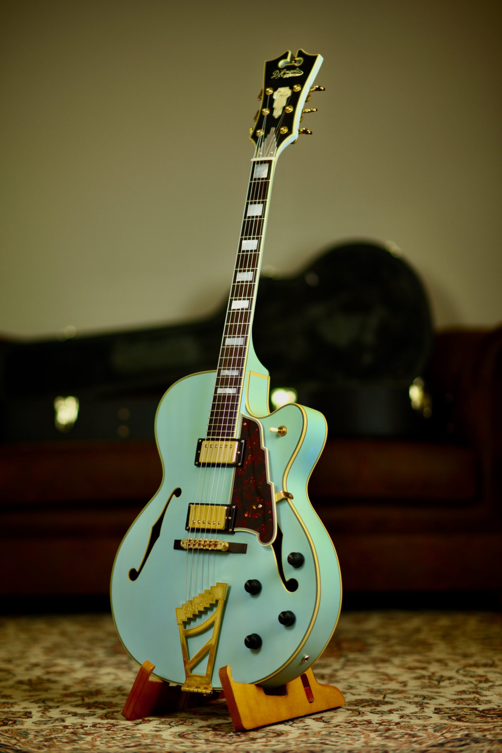 D’Angelico Deluxe Discontinued 2017 | Matte Powder Blue