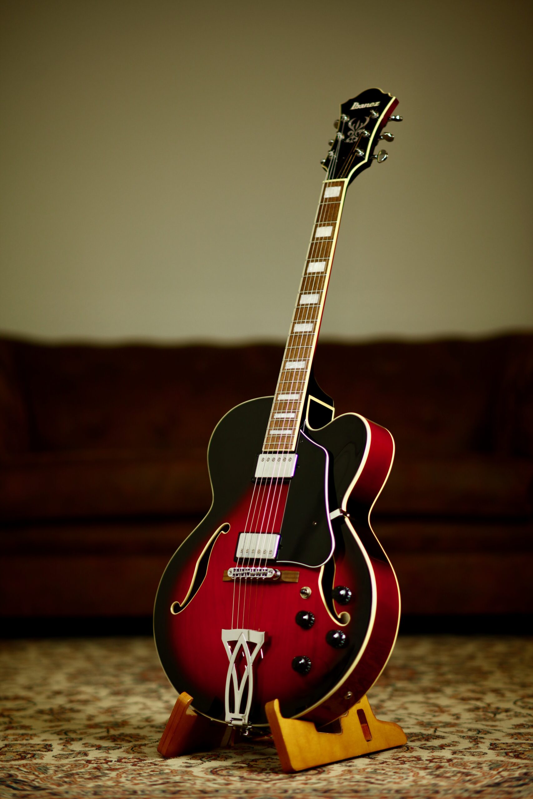 Ibanez Artcore AF75 2022 | Transparent Red Sunburst