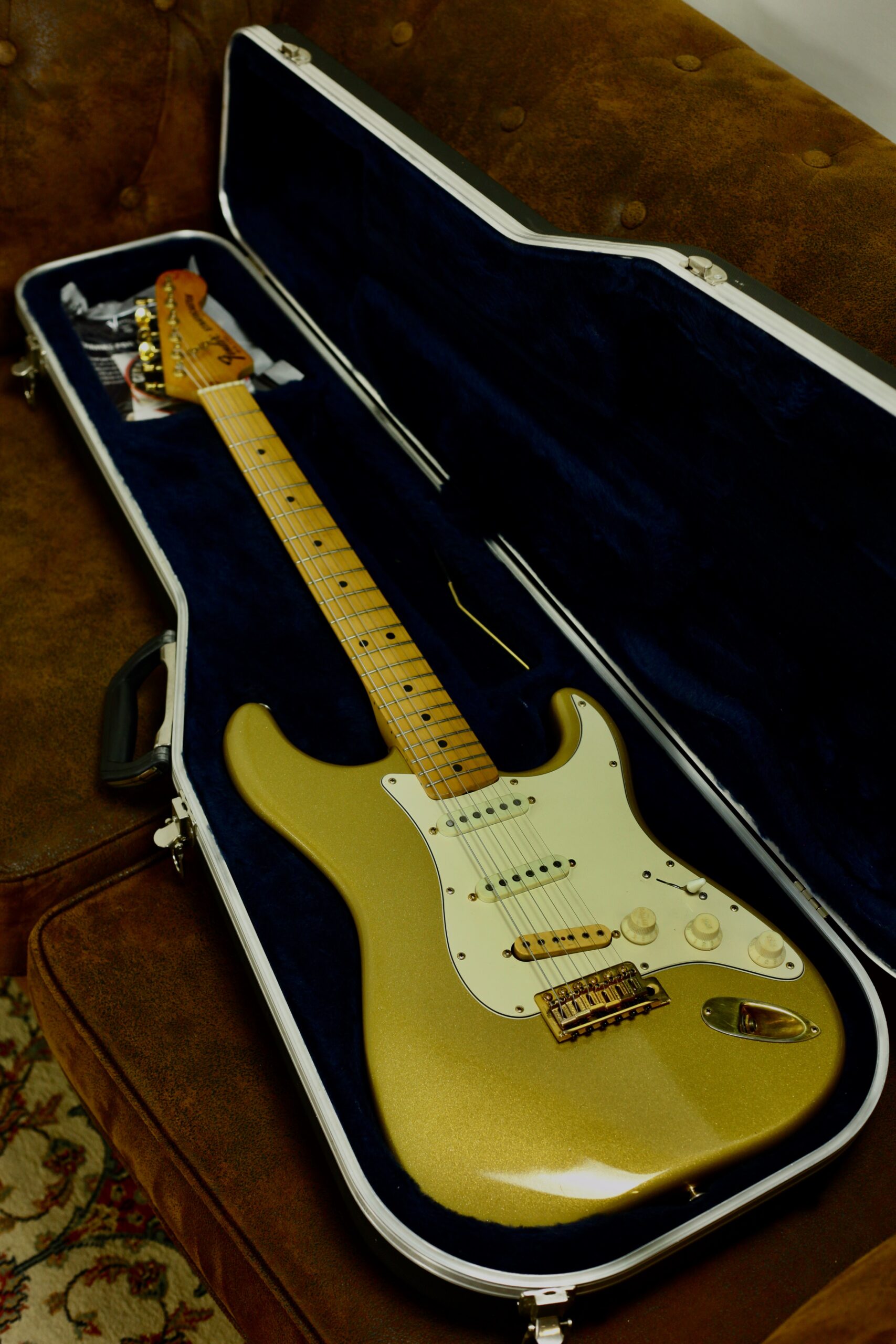 Fender Dan Smith Stratocaster 1981 | Gold Refinished