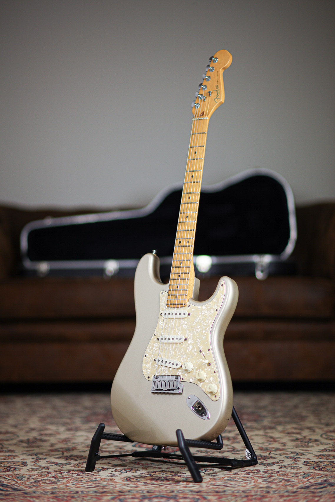 Fender Roadhouse Stratocaster 1997 | Inca Silver