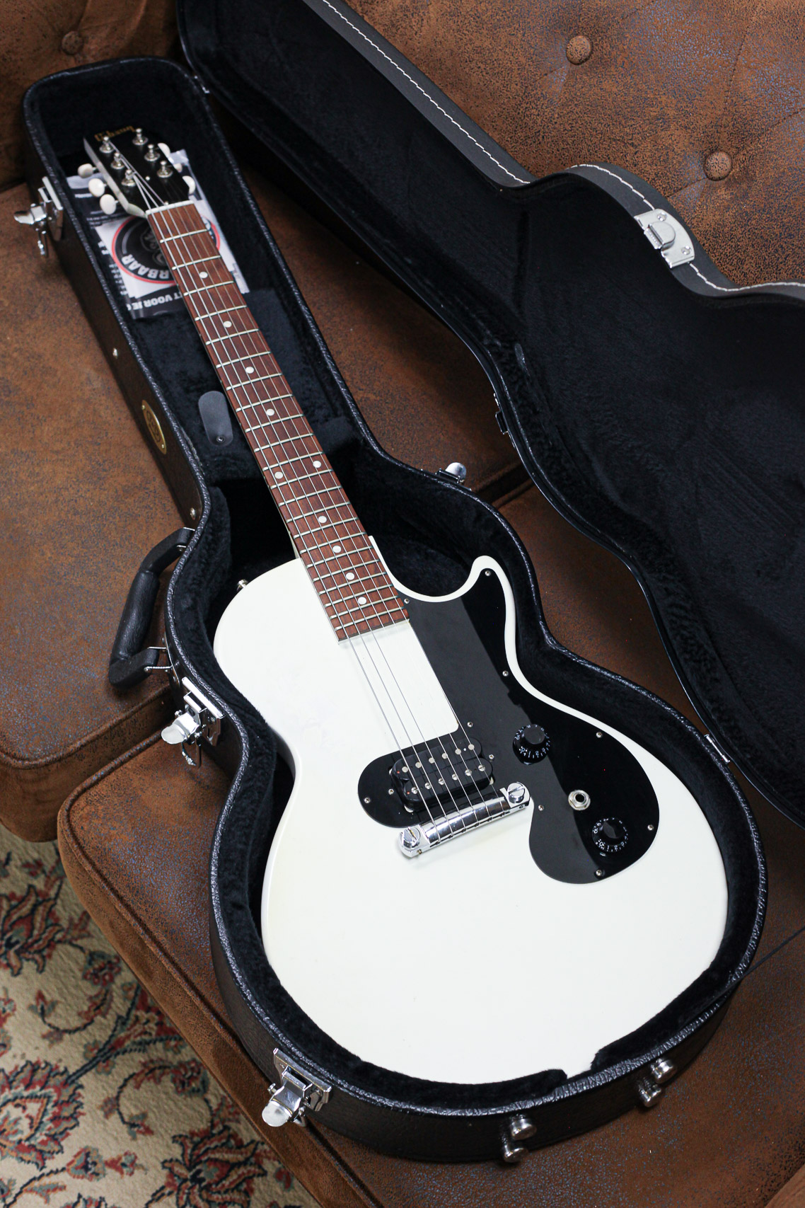 Gibson Melody Maker 2017 | Worn White