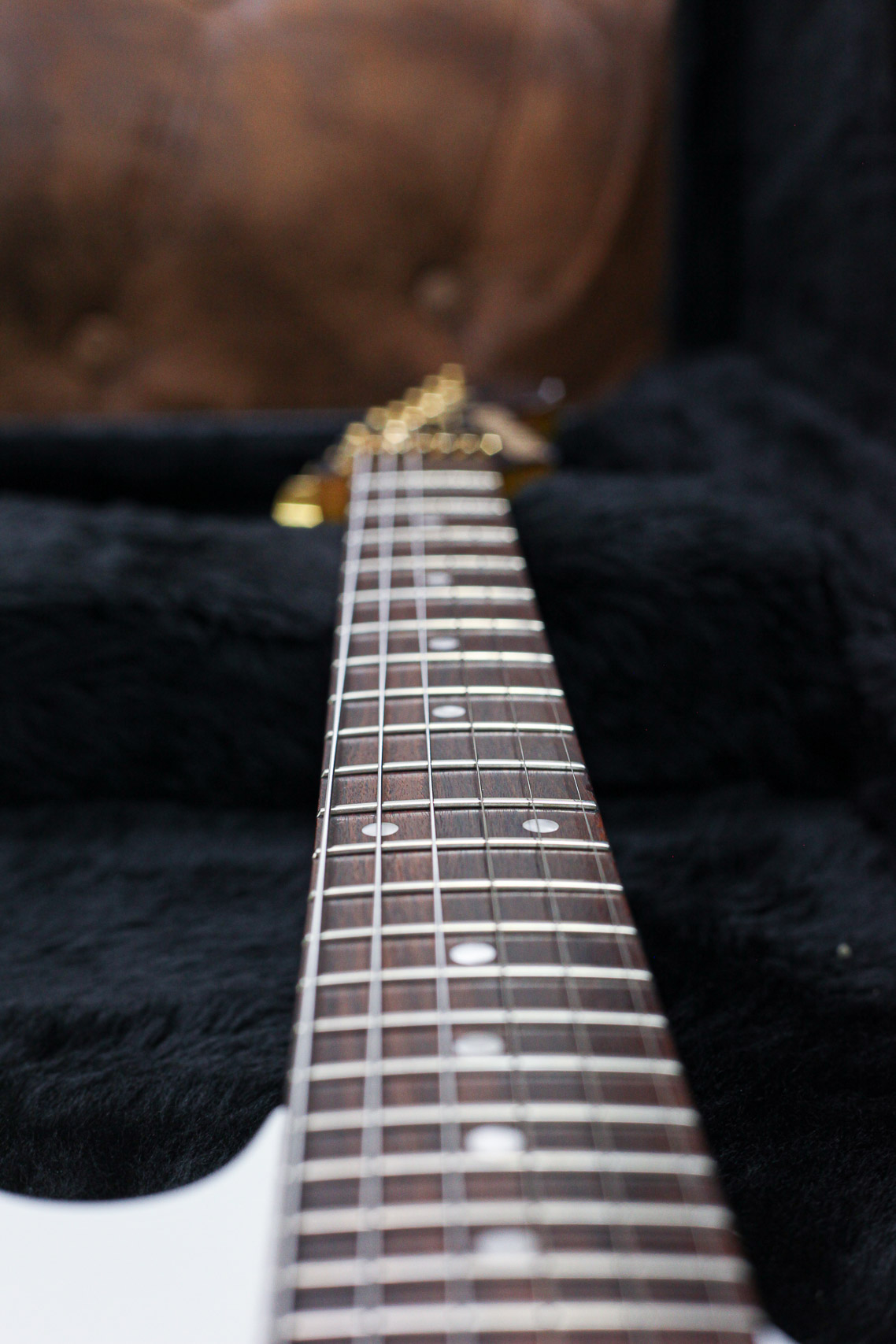 Kramer 1890 Pacer Custom 1 | Refinished Champagne Grey